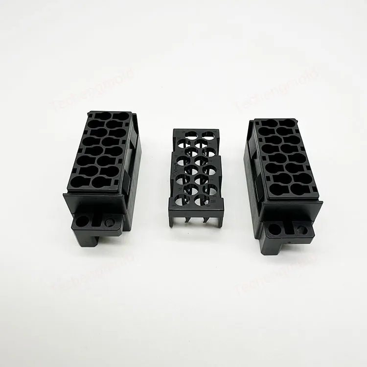 特诚科技精密工程塑料注塑件实拍